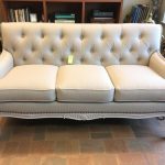 Перетяжка мебели: как вдохнуть новую жизнь в старый диван и не пожалеть