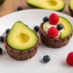 Здоровые десерты с авокадо: как превратить зелёное золото в сладкую радость